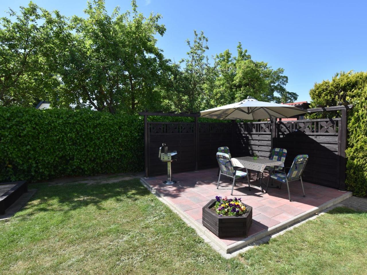 Spacious Holiday Home In Krusenhagen With Garden Ngoại thất bức ảnh